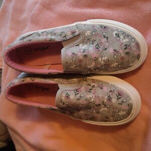 Cute pair of girls slip on sneakers. Size 2,   printed flowers.